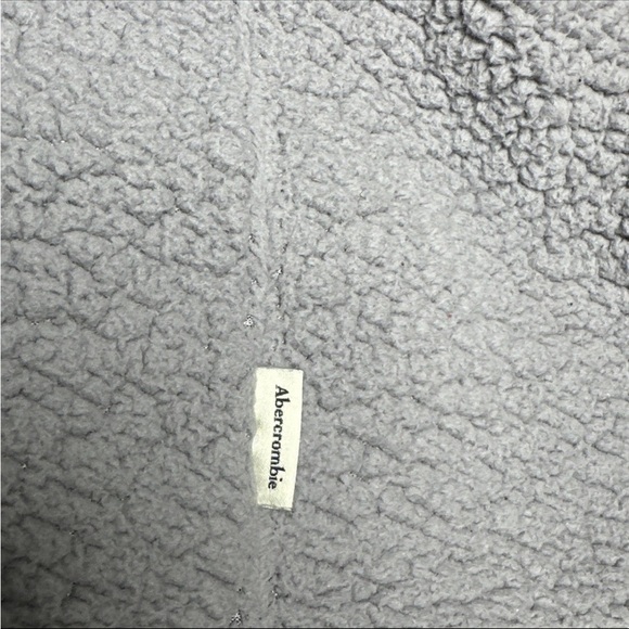 Abercrombie & Fitch Gray Crew Neck Sweater Women’s Half Zip Sherpa Pullover - Picture 6 of 9